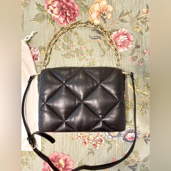 STAND STUDIO Brynnie medium quilted leather shoulder bag in black. - Picture 6 of 10